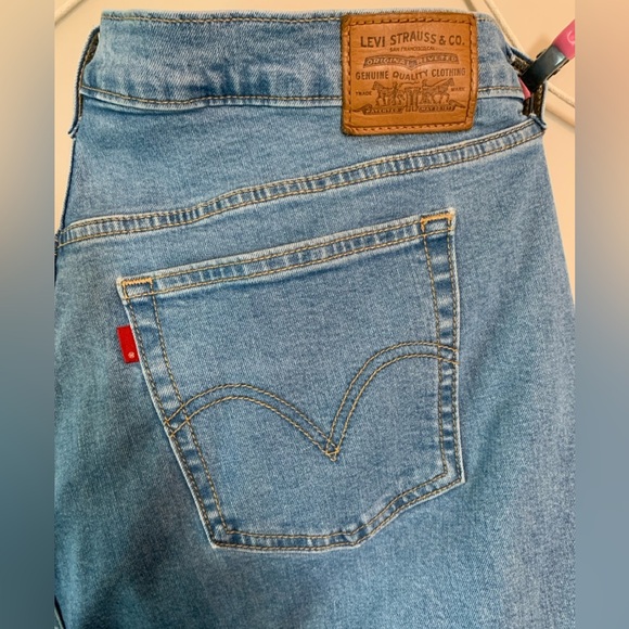 Levi’s Skinny Wedgie Jeans - Picture 4 of 5